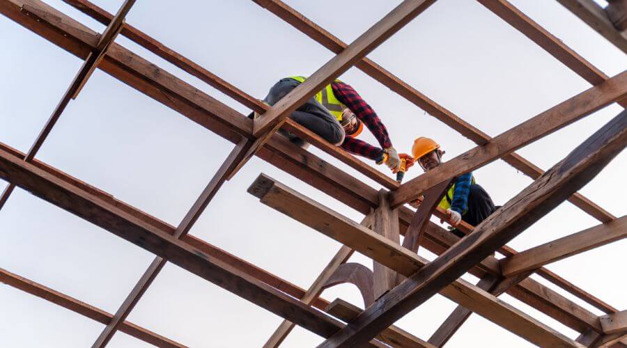 Expert Emergency Roof Repairs services in Stockbridge, MI